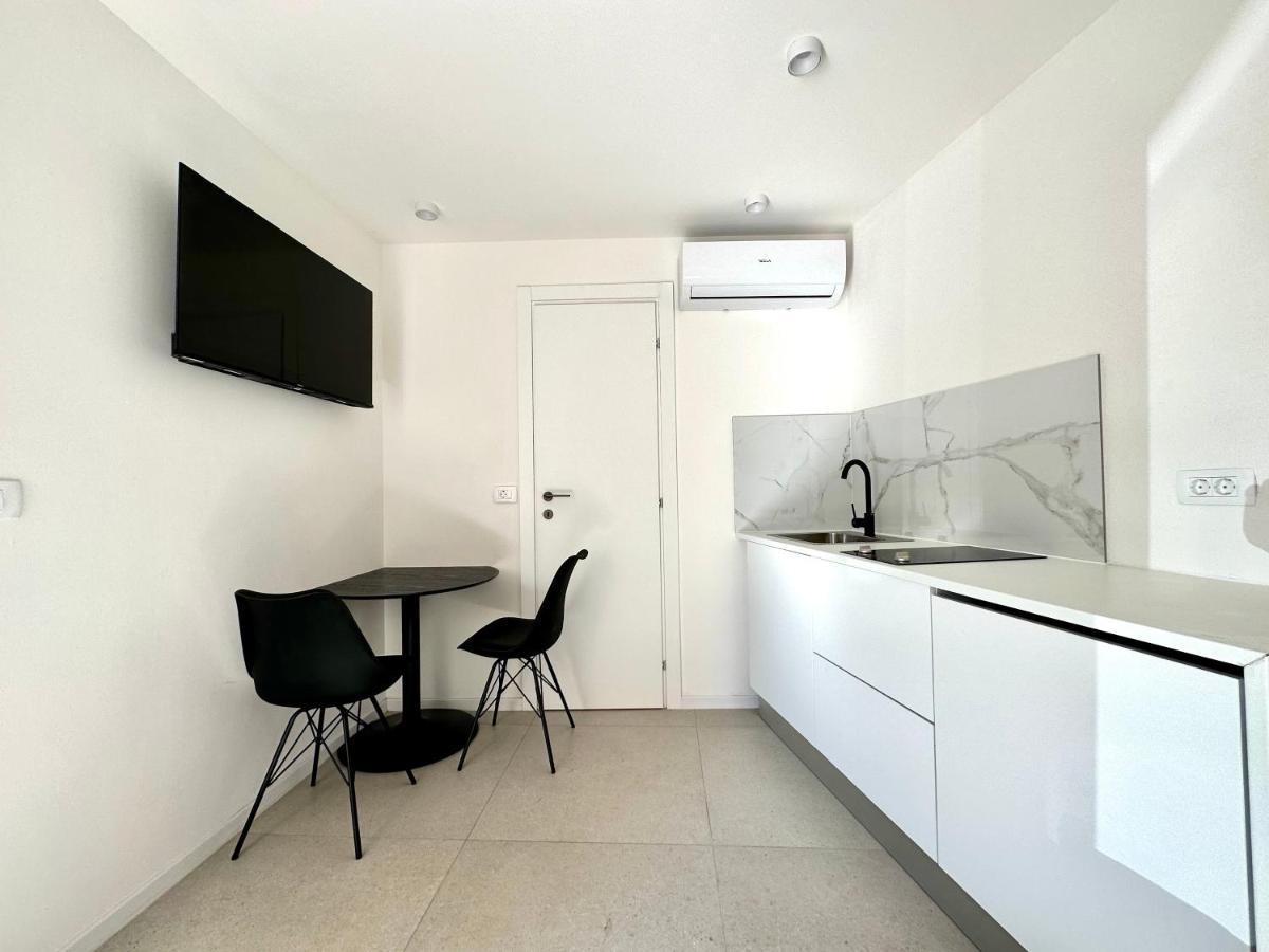 Damir Skomina Apartments Копер Экстерьер фото